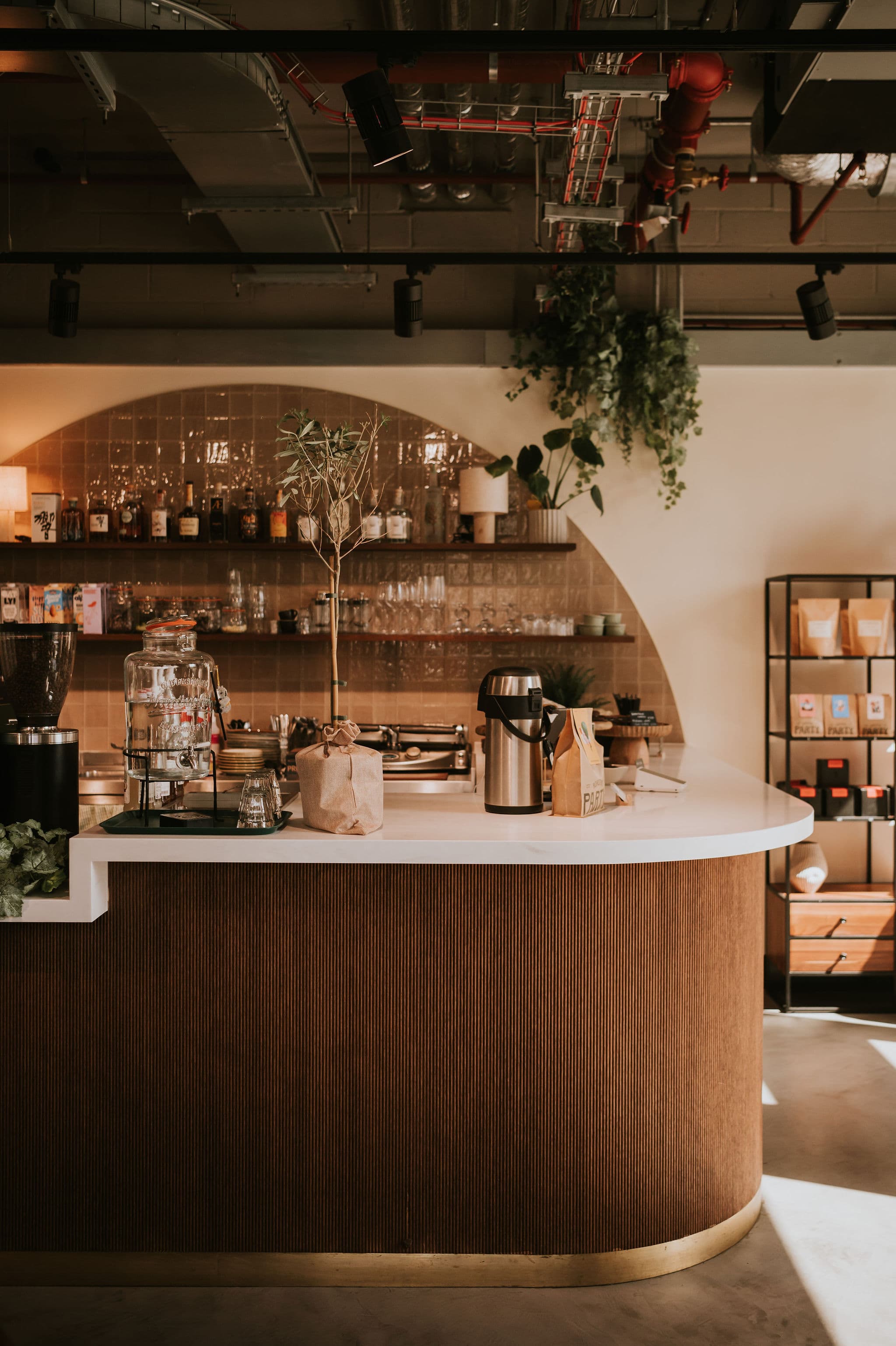 Exclusive Hire, The Eleventh Hour photo #2