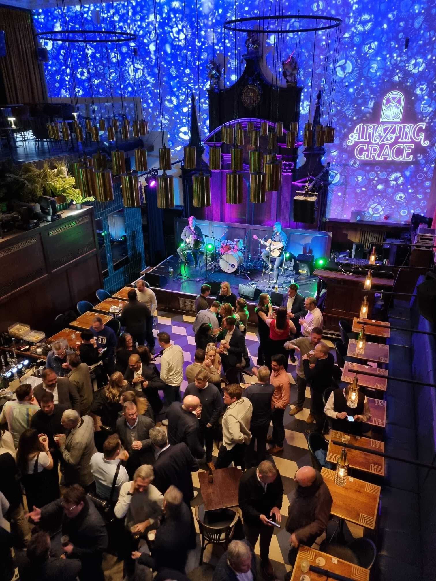 Full Venue, Amazing Grace photo #2