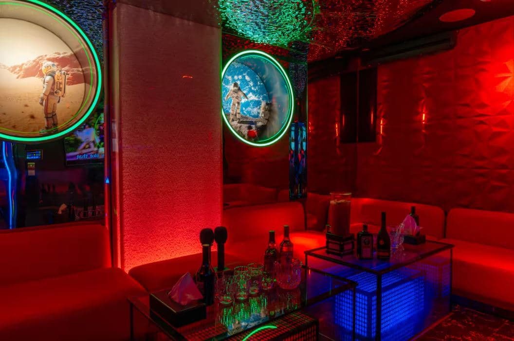 Mars KTV Room, Glass Garden photo #1