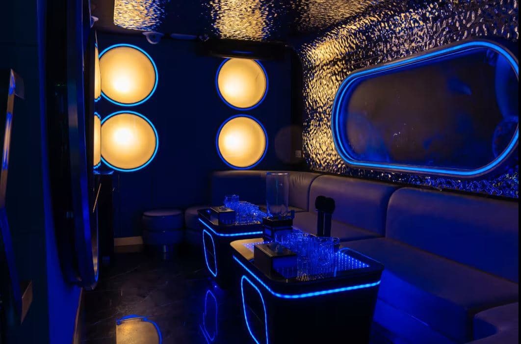 Neptune KTV Room, Glass Garden photo #3