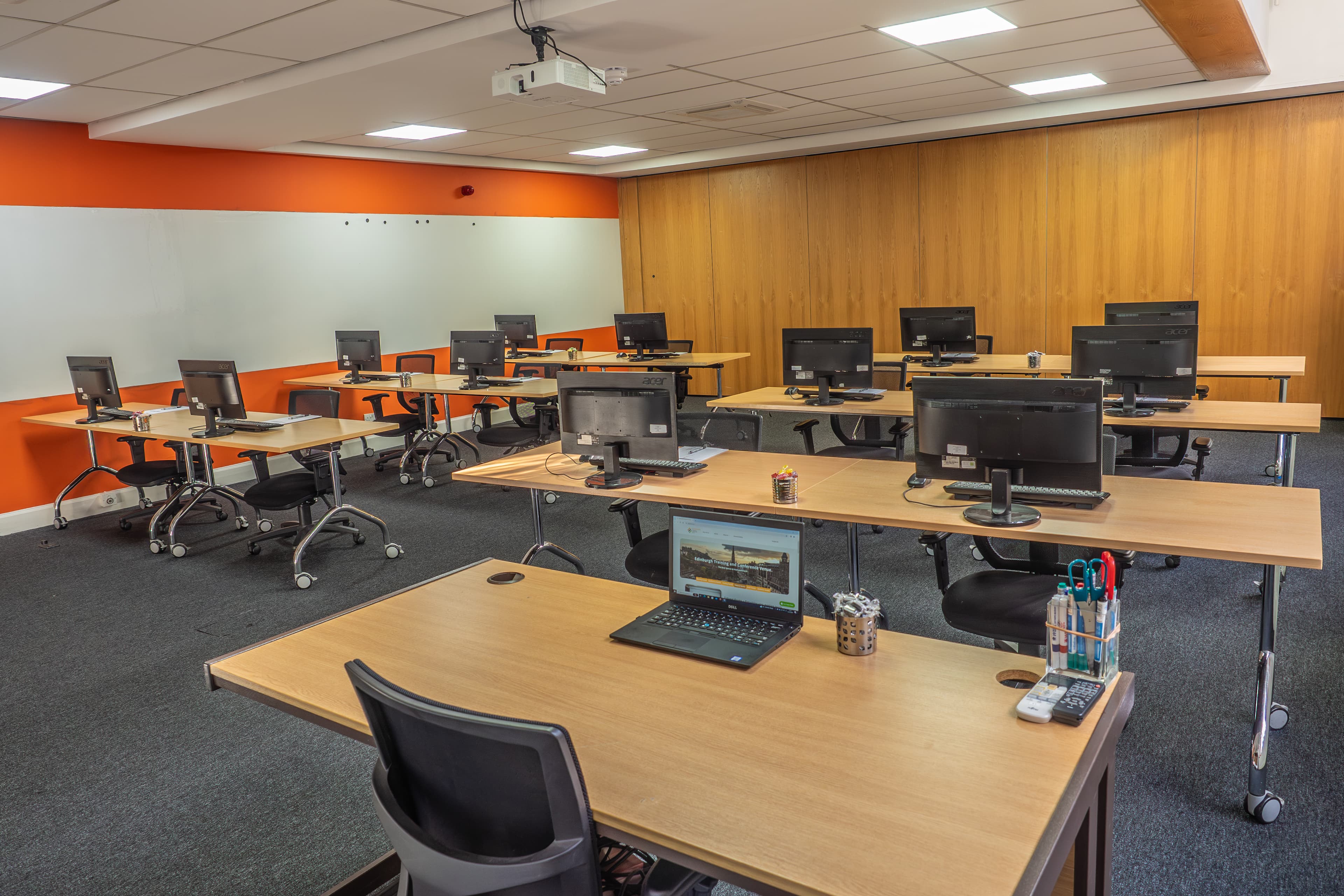 I.T. Training Facilities, Edinburgh Training And Conference Venue photo #2