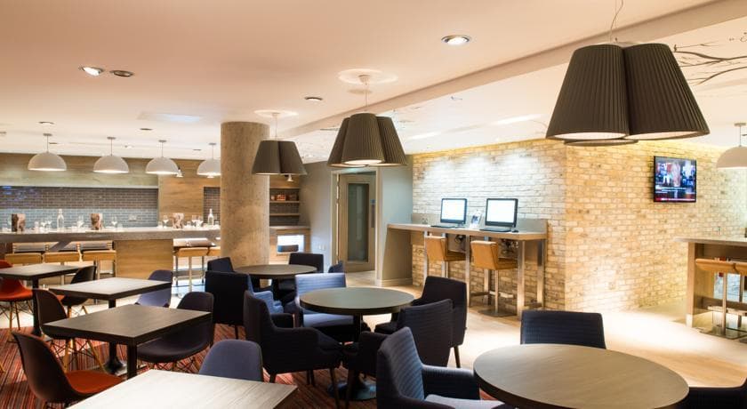 Dining Room, Ibis Hotel Edinburgh Centre South Bridge photo #1