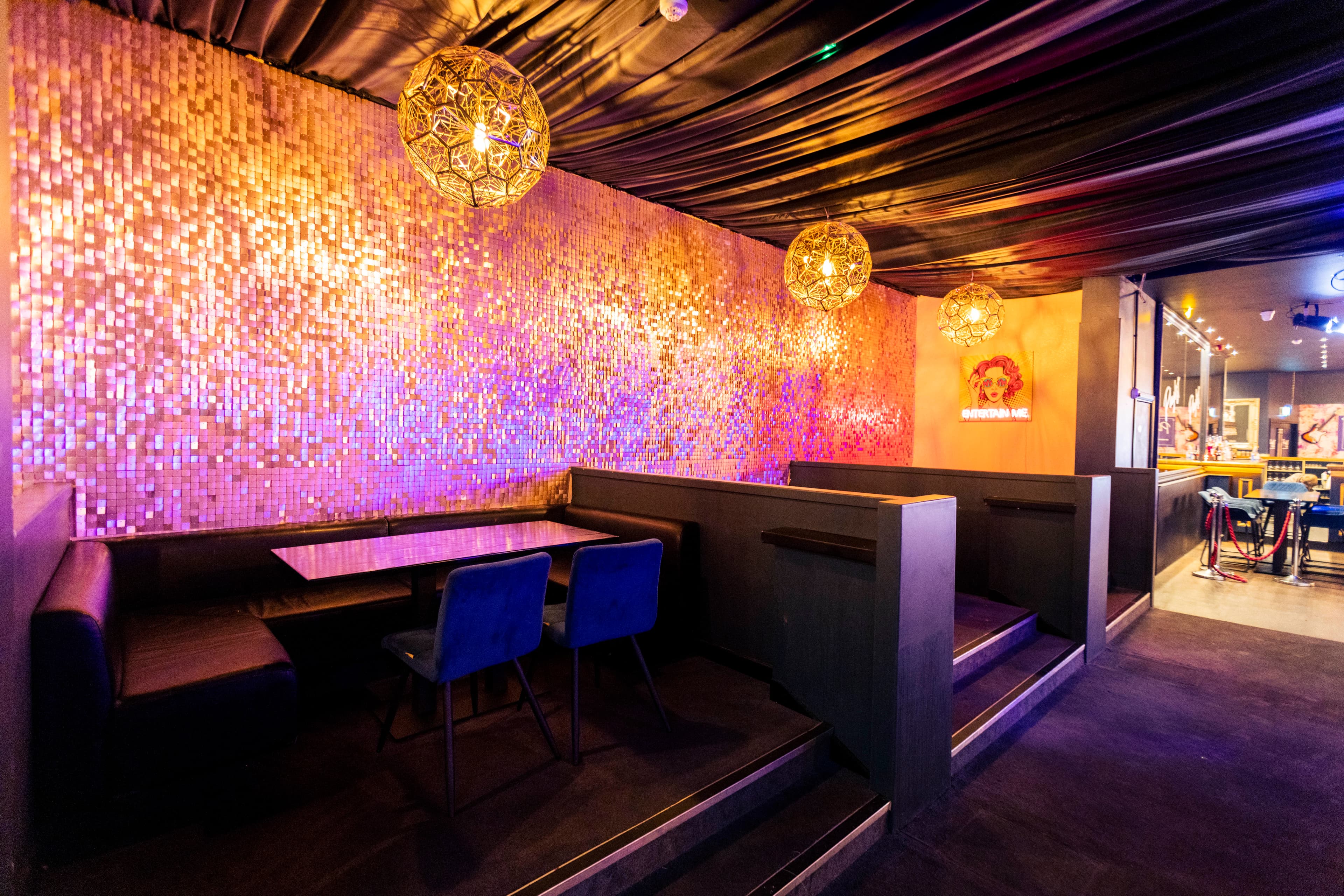 Semi Private, Playlist Live photo #2