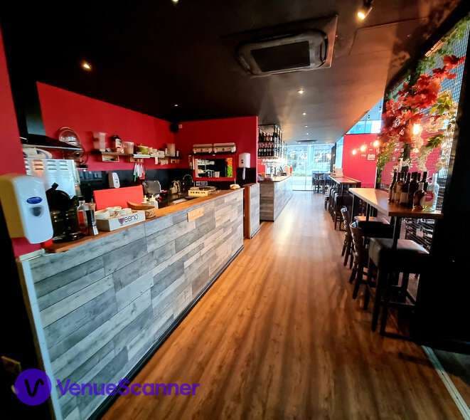 Veeno Bristol, Exclusive Hire photo #3