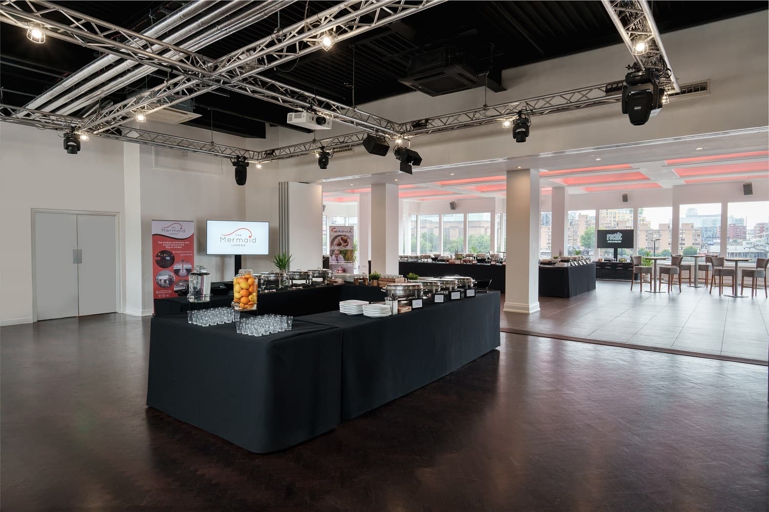 Queenhithe, The Mermaid London photo #1