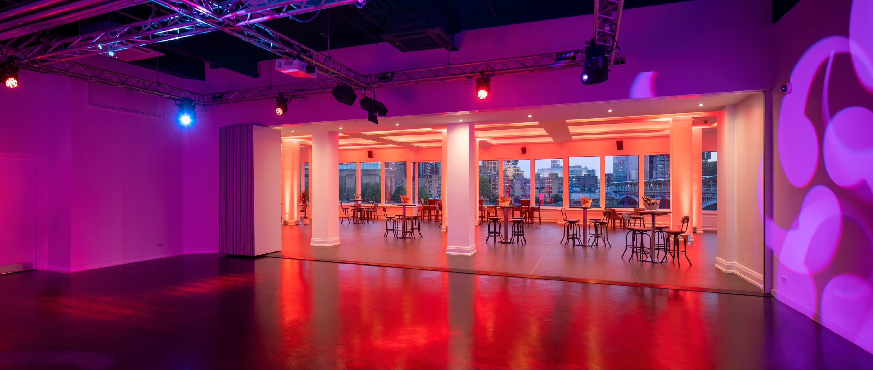 Queenhithe, The Mermaid London photo #2