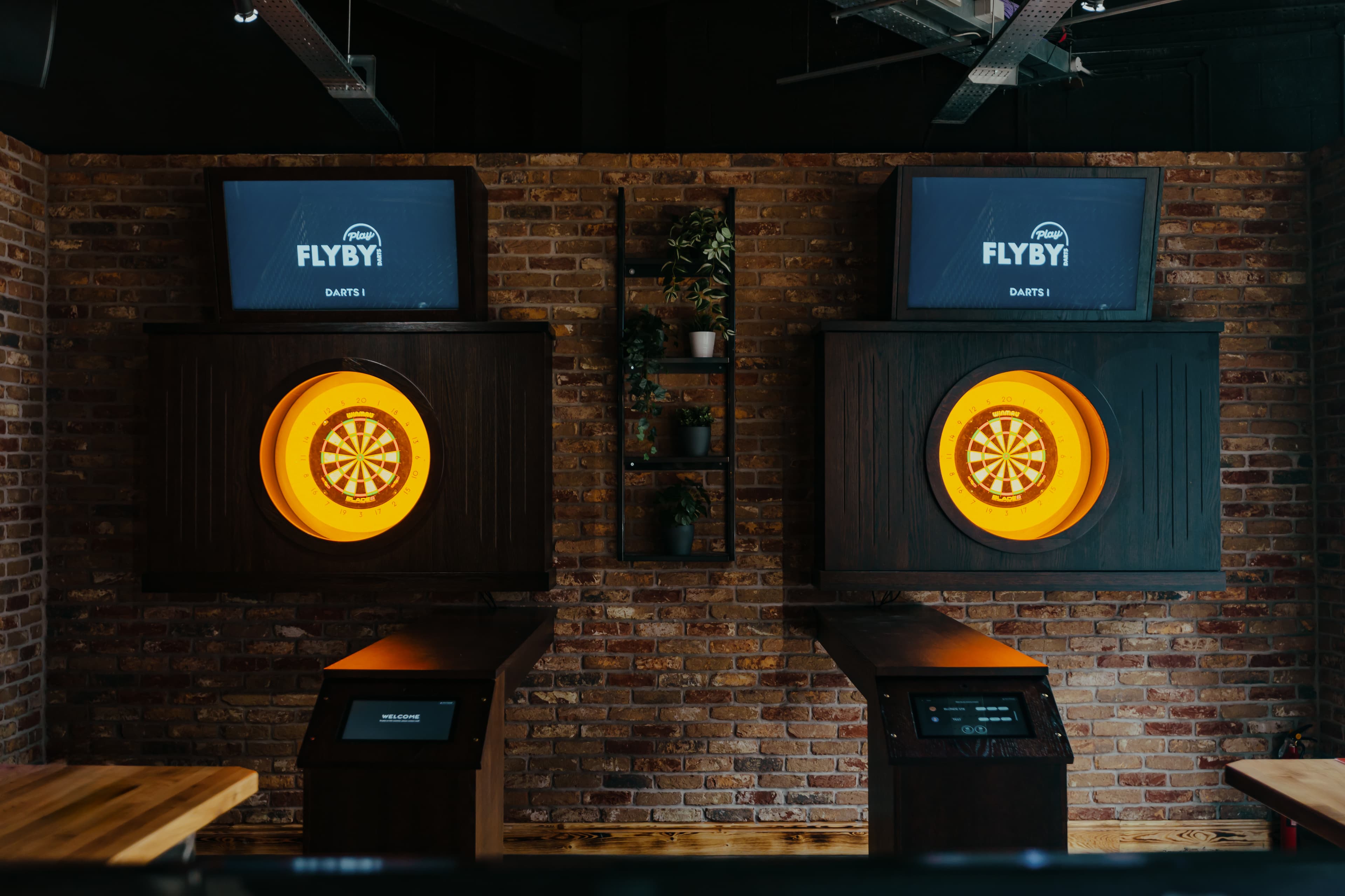 Bullseye Zone, Roxy Lanes Leeds (The Light) photo #2