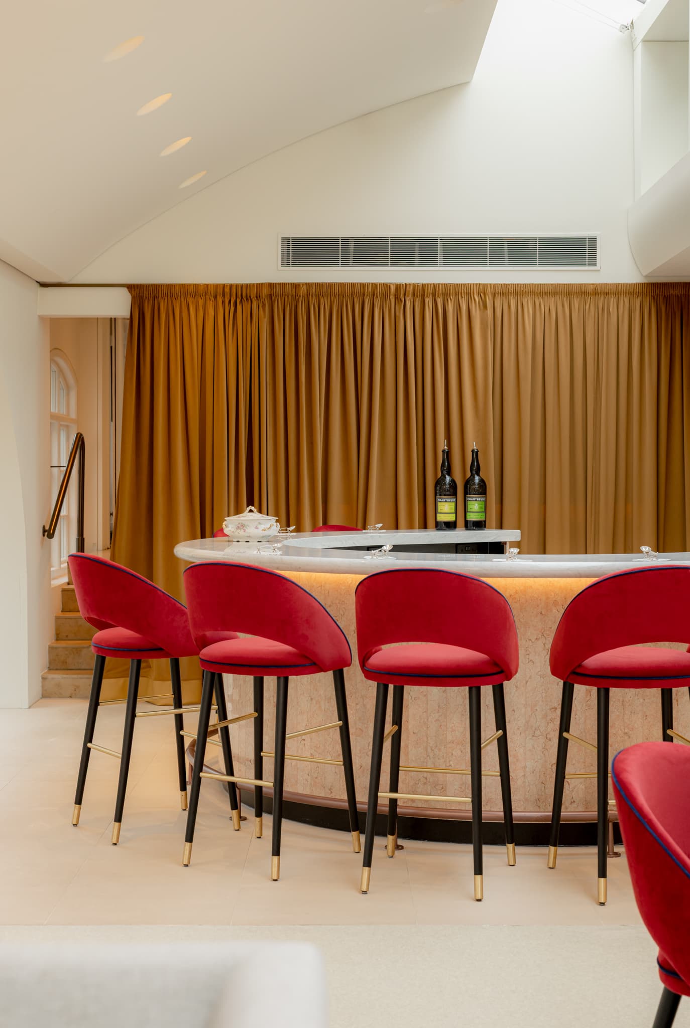 Exclusive Hire, Orrery photo #3