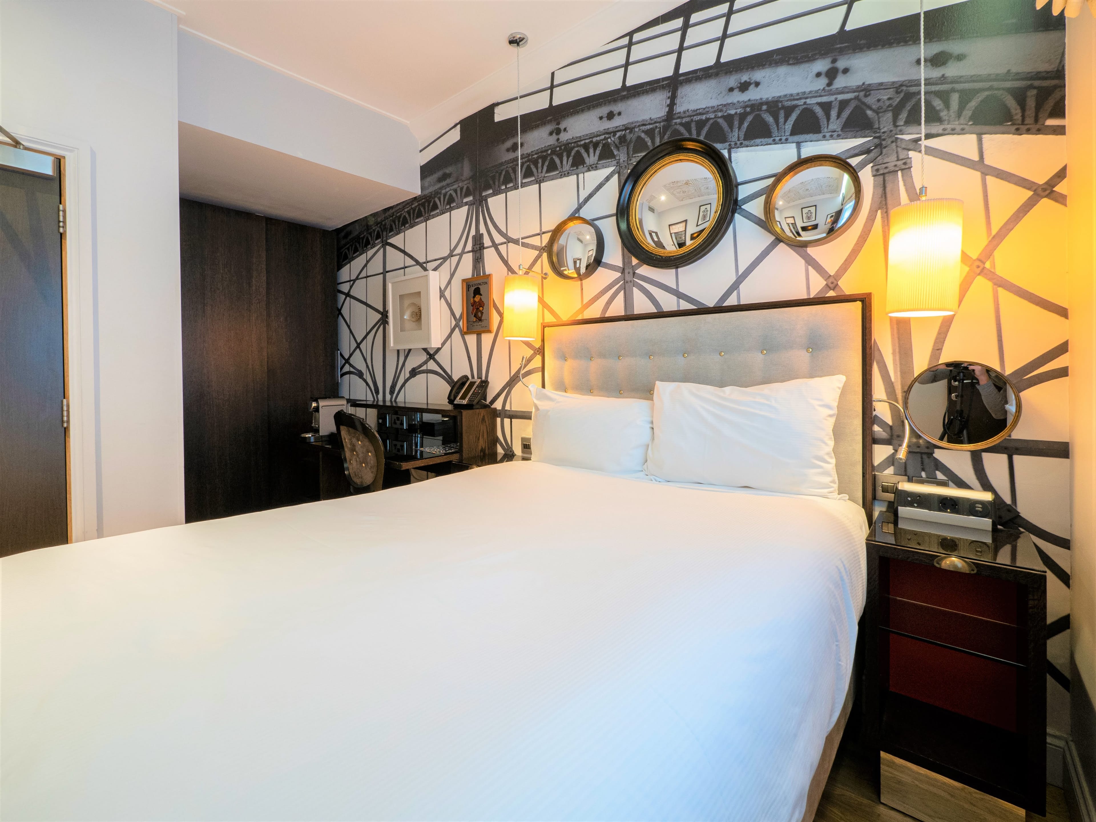 Photo of Hotel Indigo London Paddington, Indigo Suite