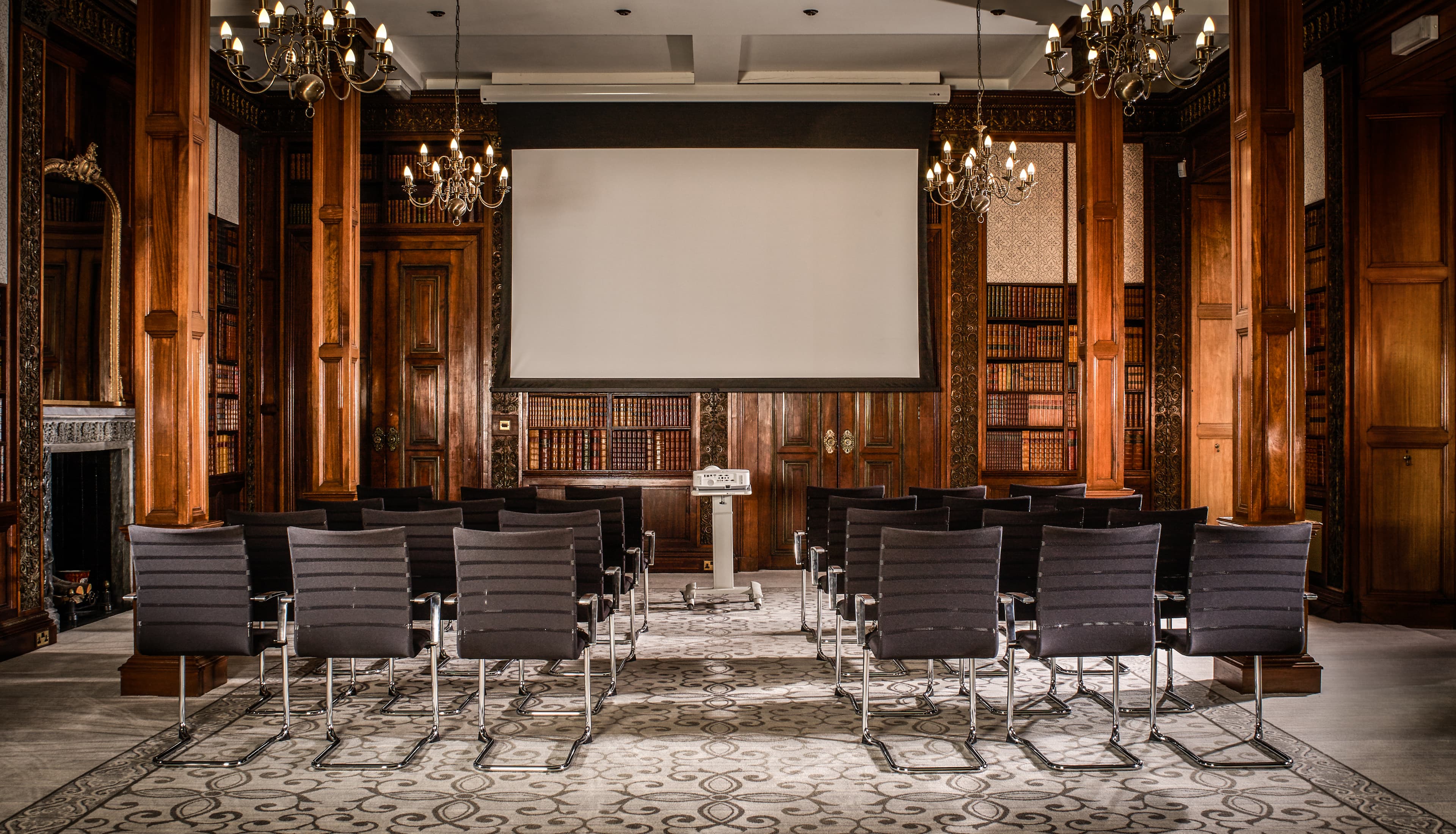 Grand Library, Clevedon Hall photo #3