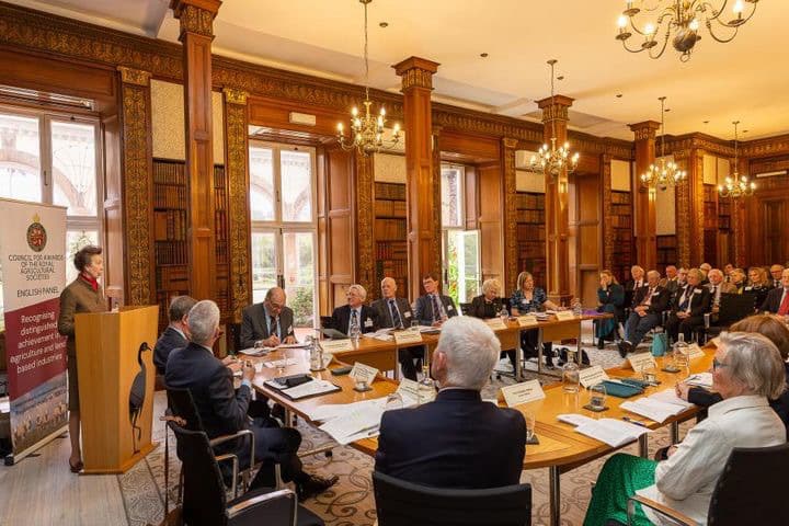 Grand Library, Clevedon Hall photo #1