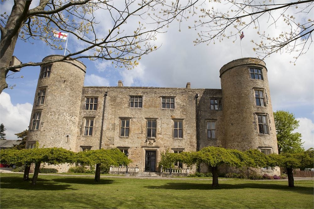 Photo of Walworth Castle Hotel