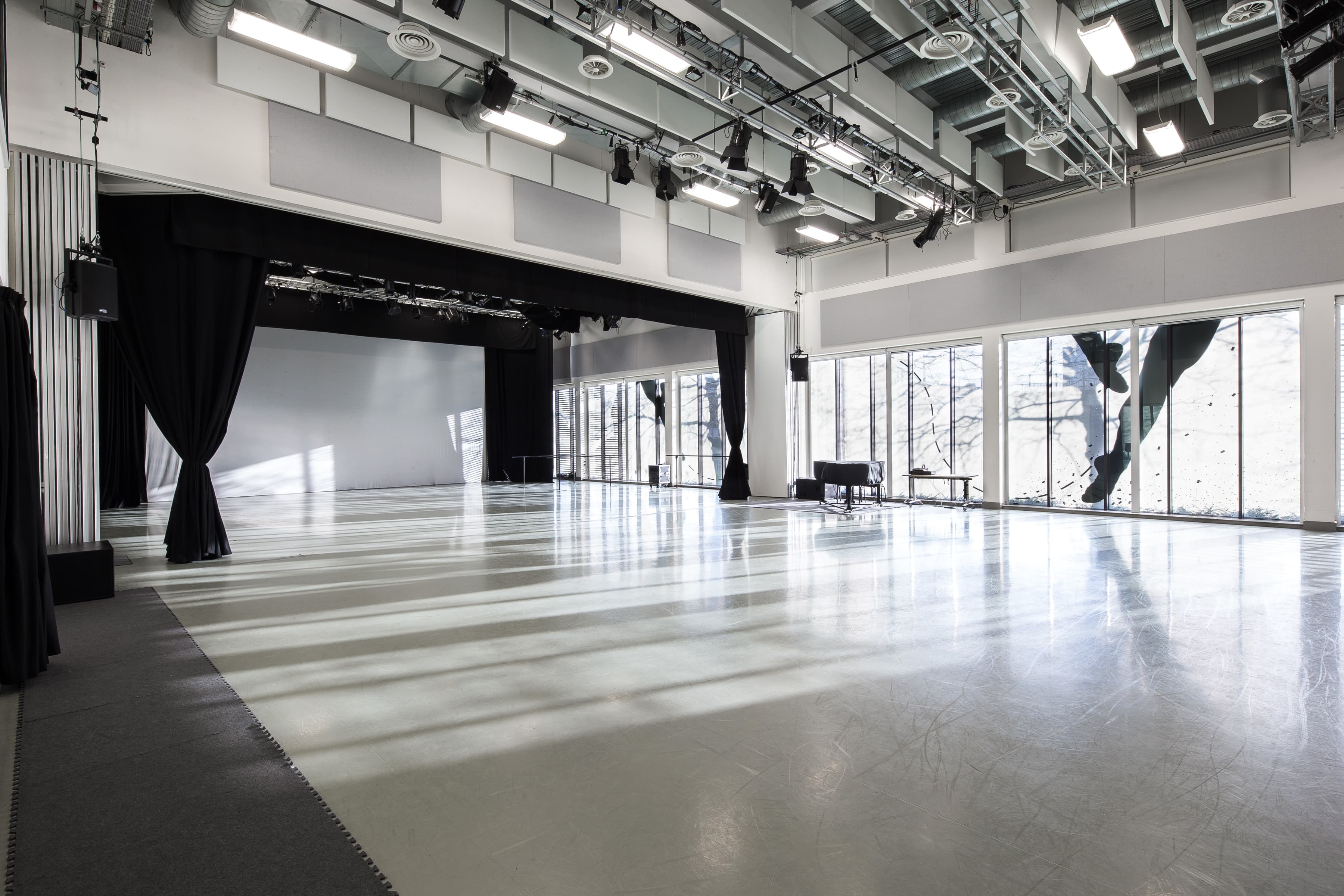 Studio Theatre, Northern Ballet photo #5