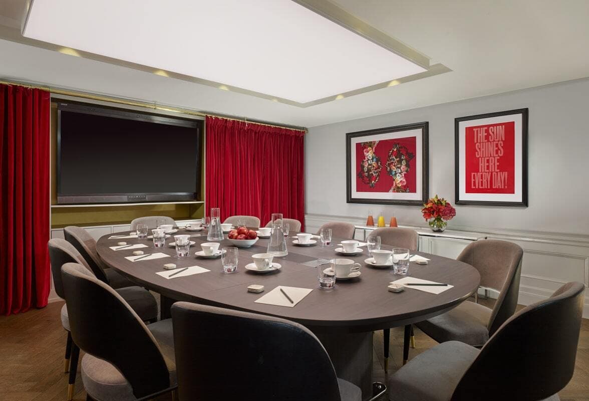 The Study, Holmes Hotel photo #1