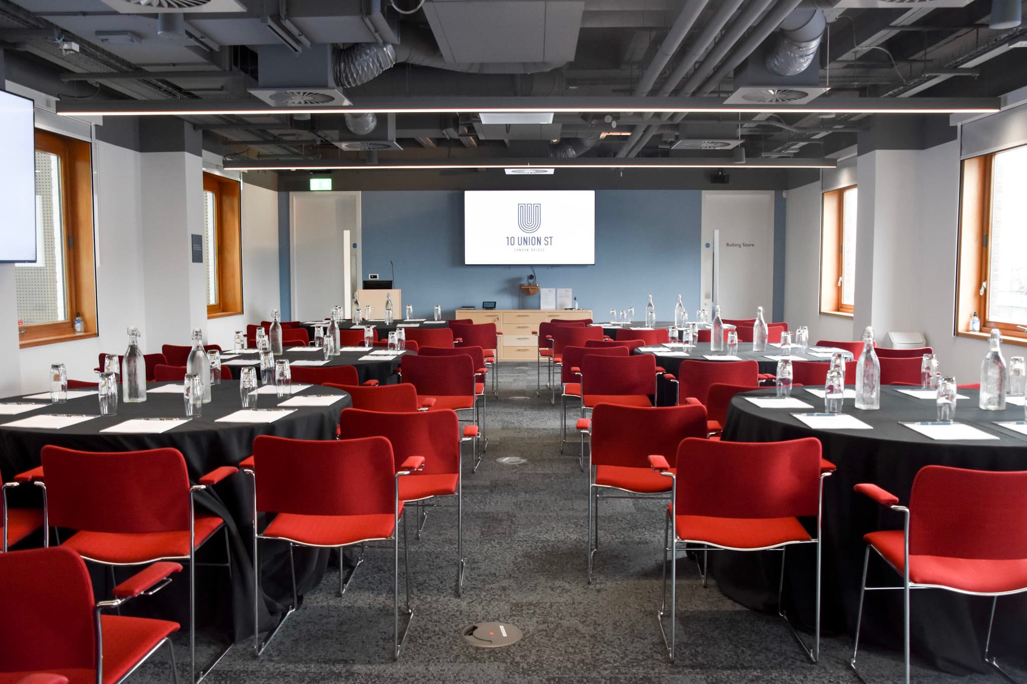 Room 201, 10 Union Street photo #2