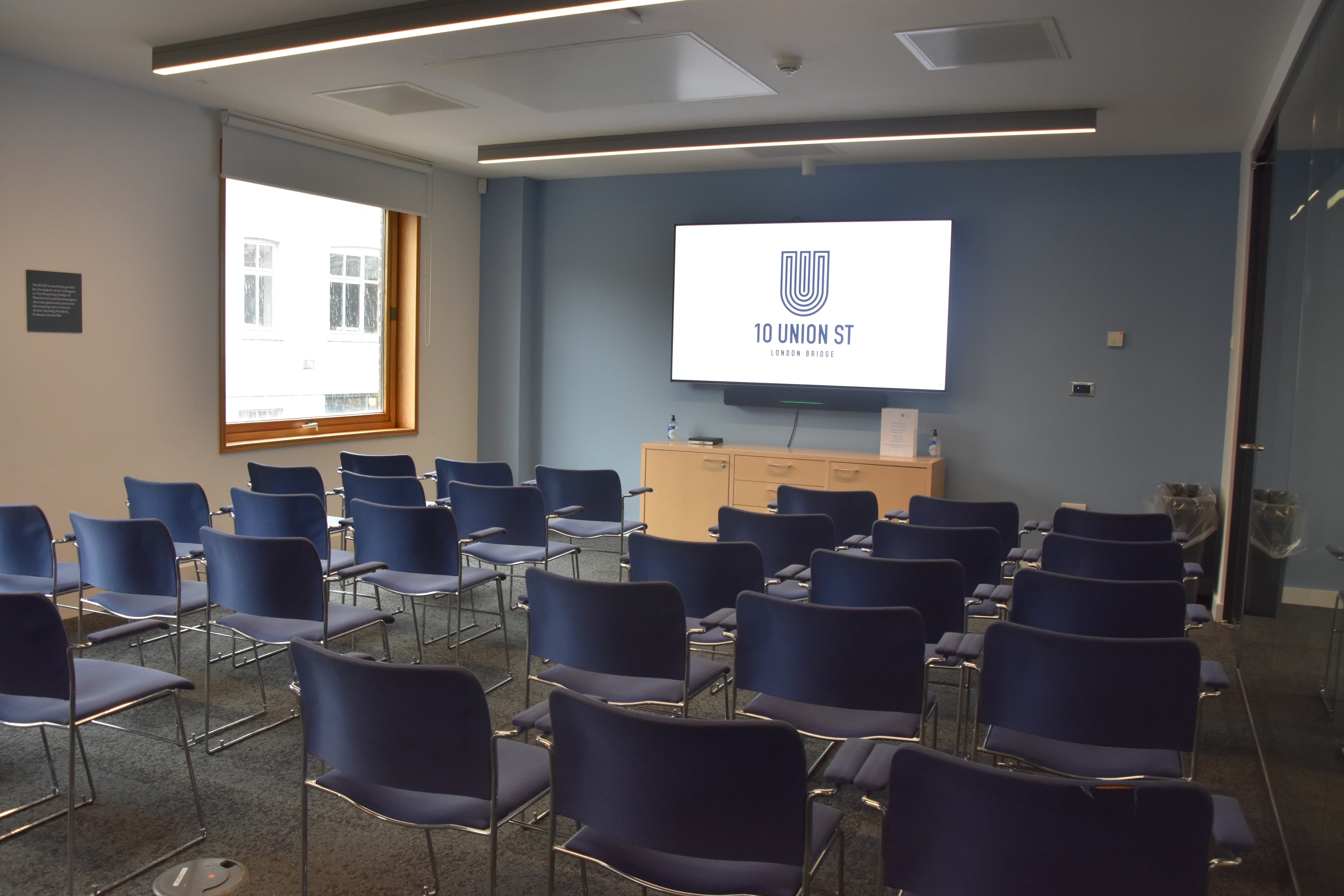 Room 103, 10 Union Street photo #2