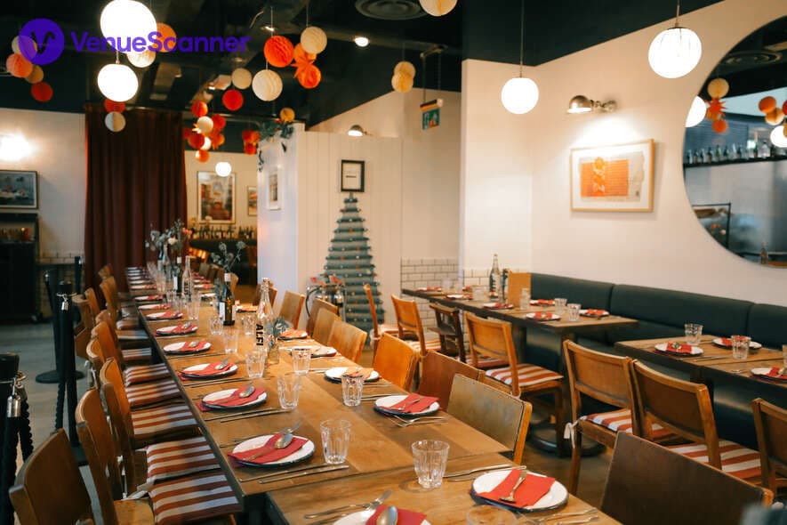 Alfi Spitalfields, The Main Dining Room At ALFI photo #3