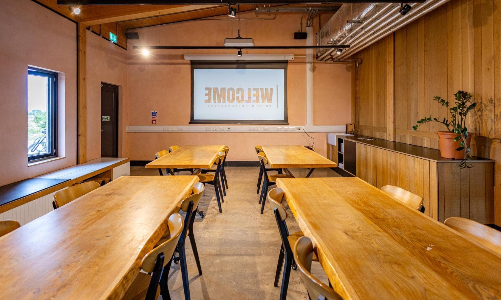 The Hideaway, The Wave photo #1