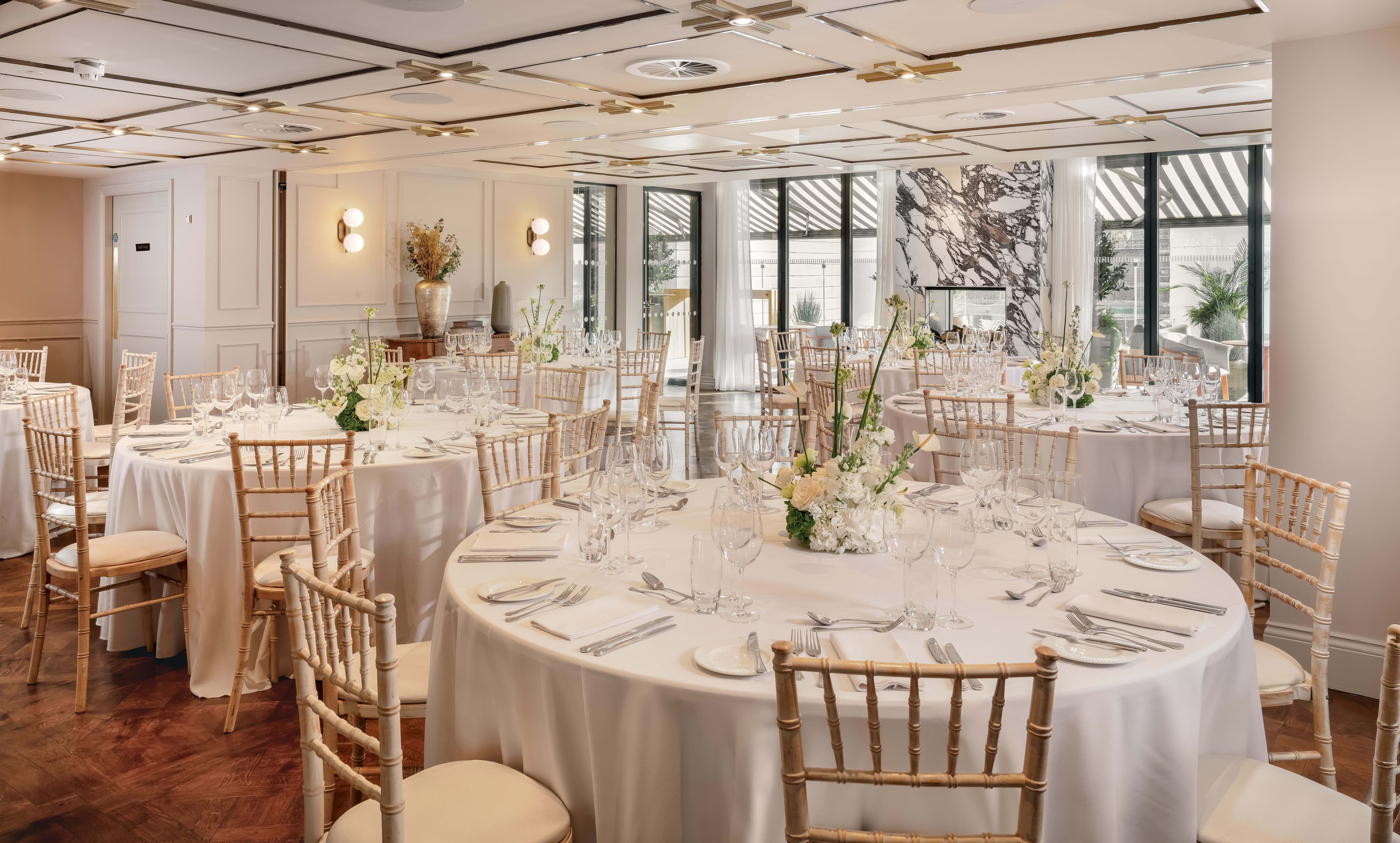 Sixth Floor South Terrace & Lounge, King Street Townhouse Hotel & Spa photo #14