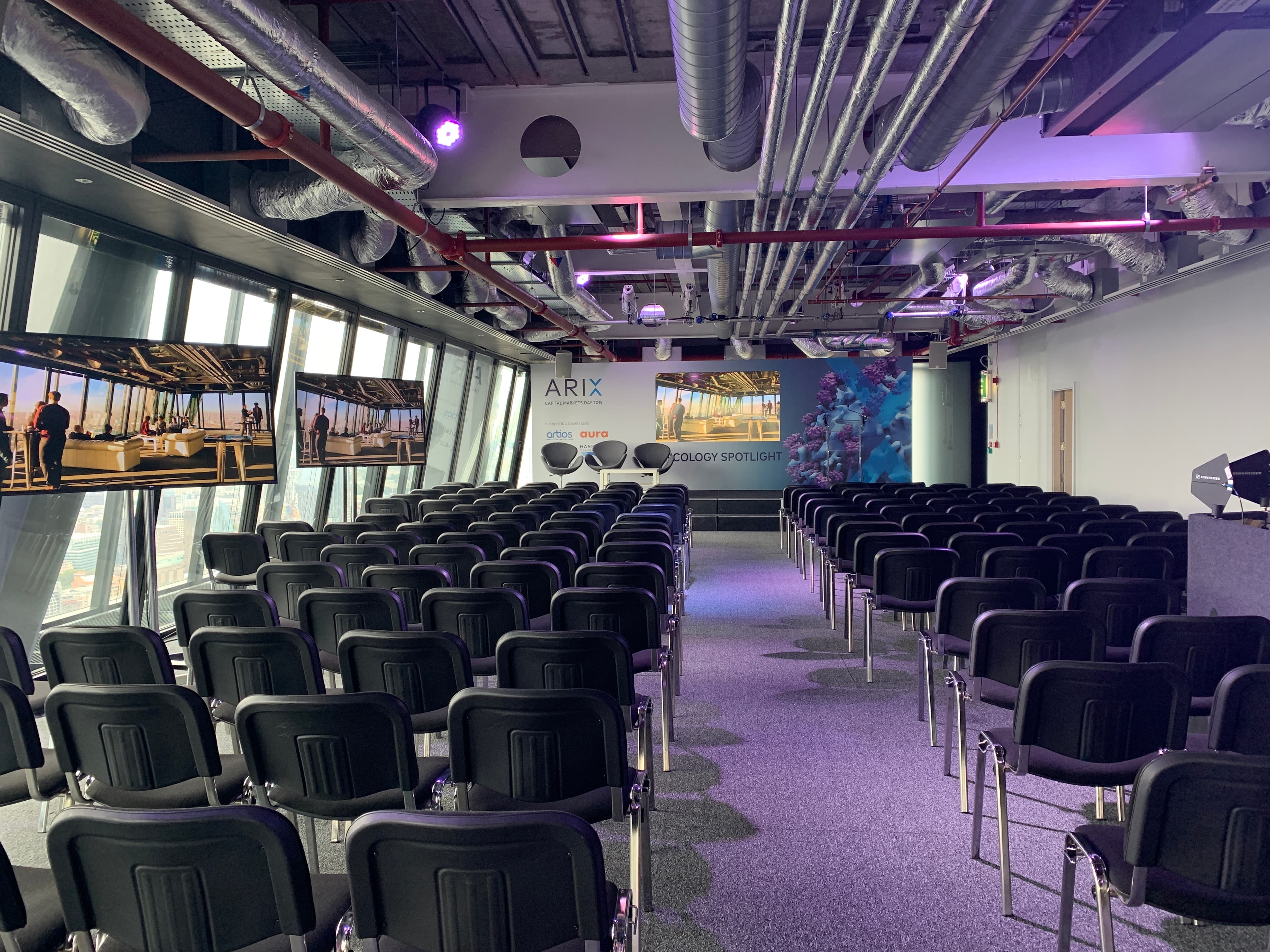 Exclusive Hire, Landing Forty Two photo #3