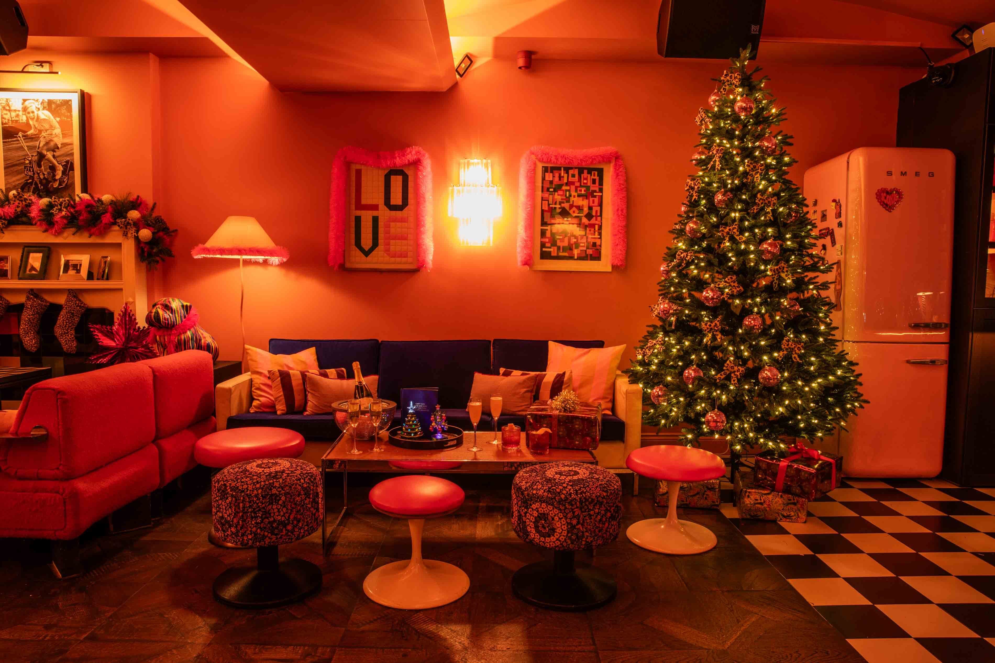 Christmas At The Little Violet Door, Little Violet Door photo #7