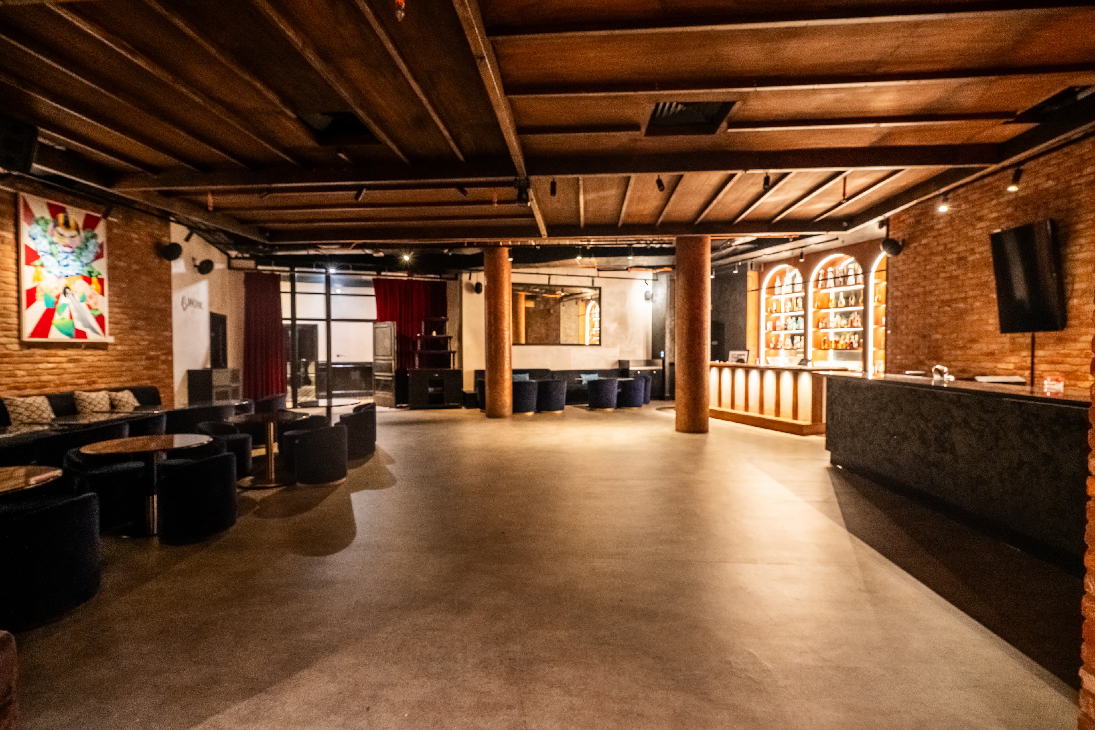 Parallel 45, 45 London photo #1