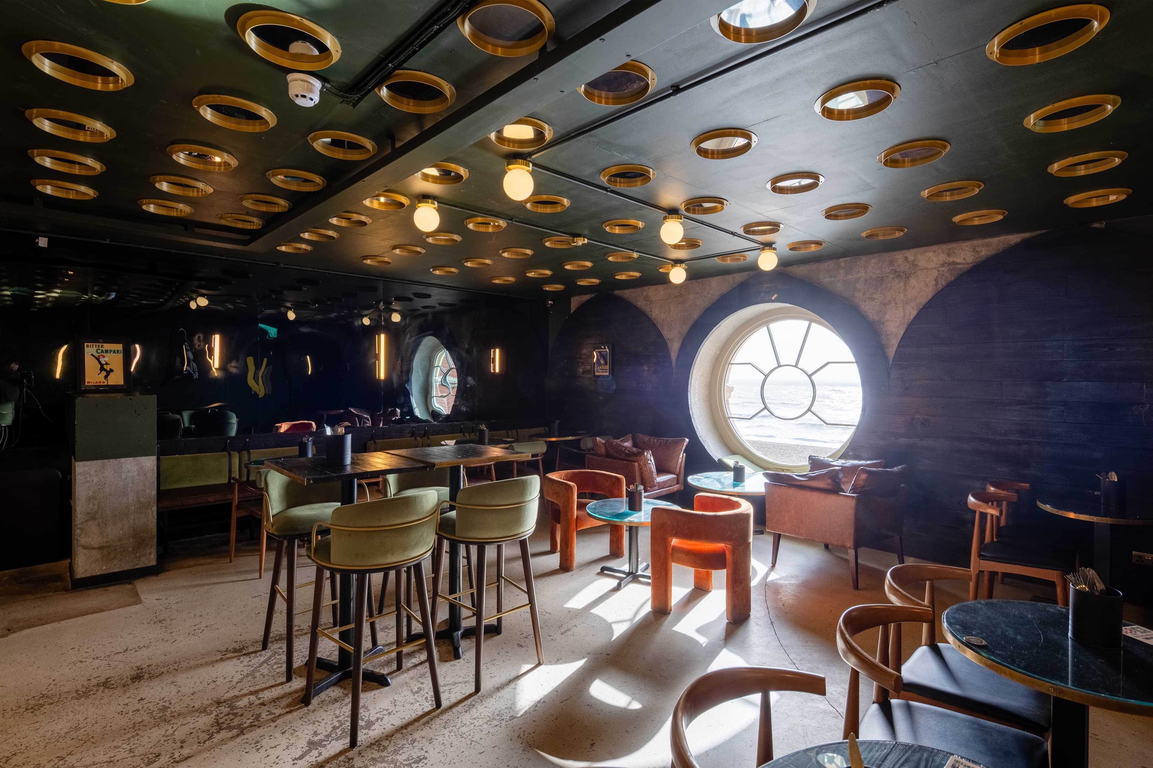 Skylark Bar, Shelter Hall photo #4