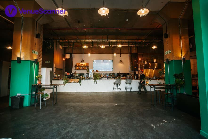 Club360, Iron & Ivy photo #3