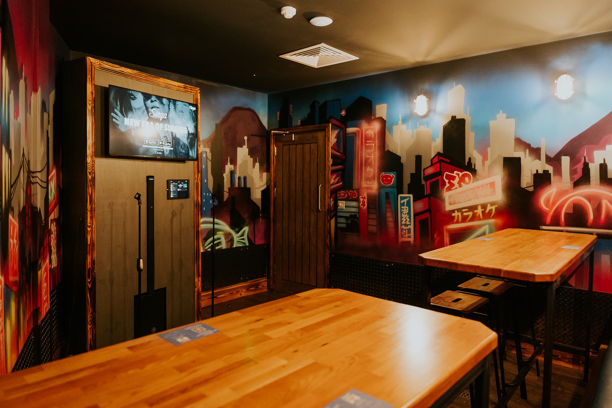 Karaoke Room, Roxy Lanes Bristol (Union St.) photo #2