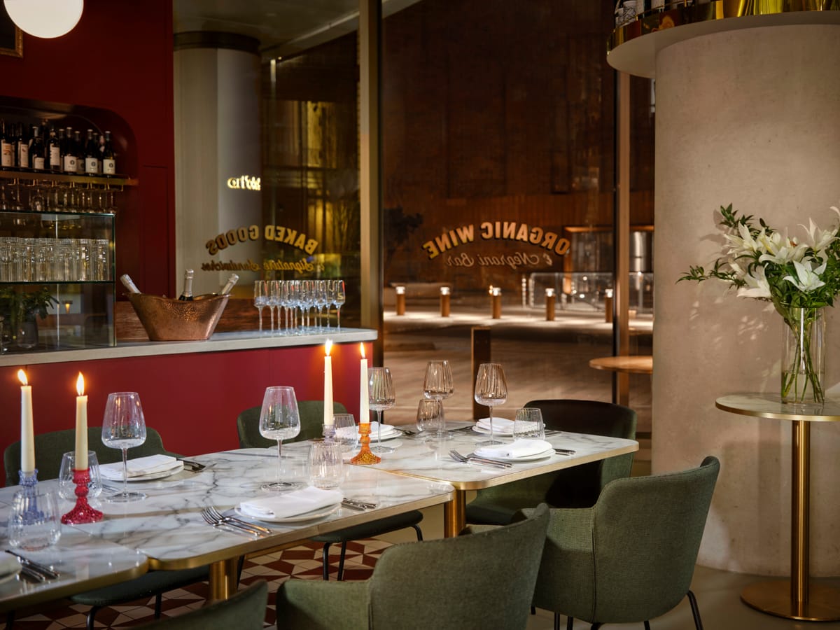Photo of Art’otel London Battersea, Tozi Counter