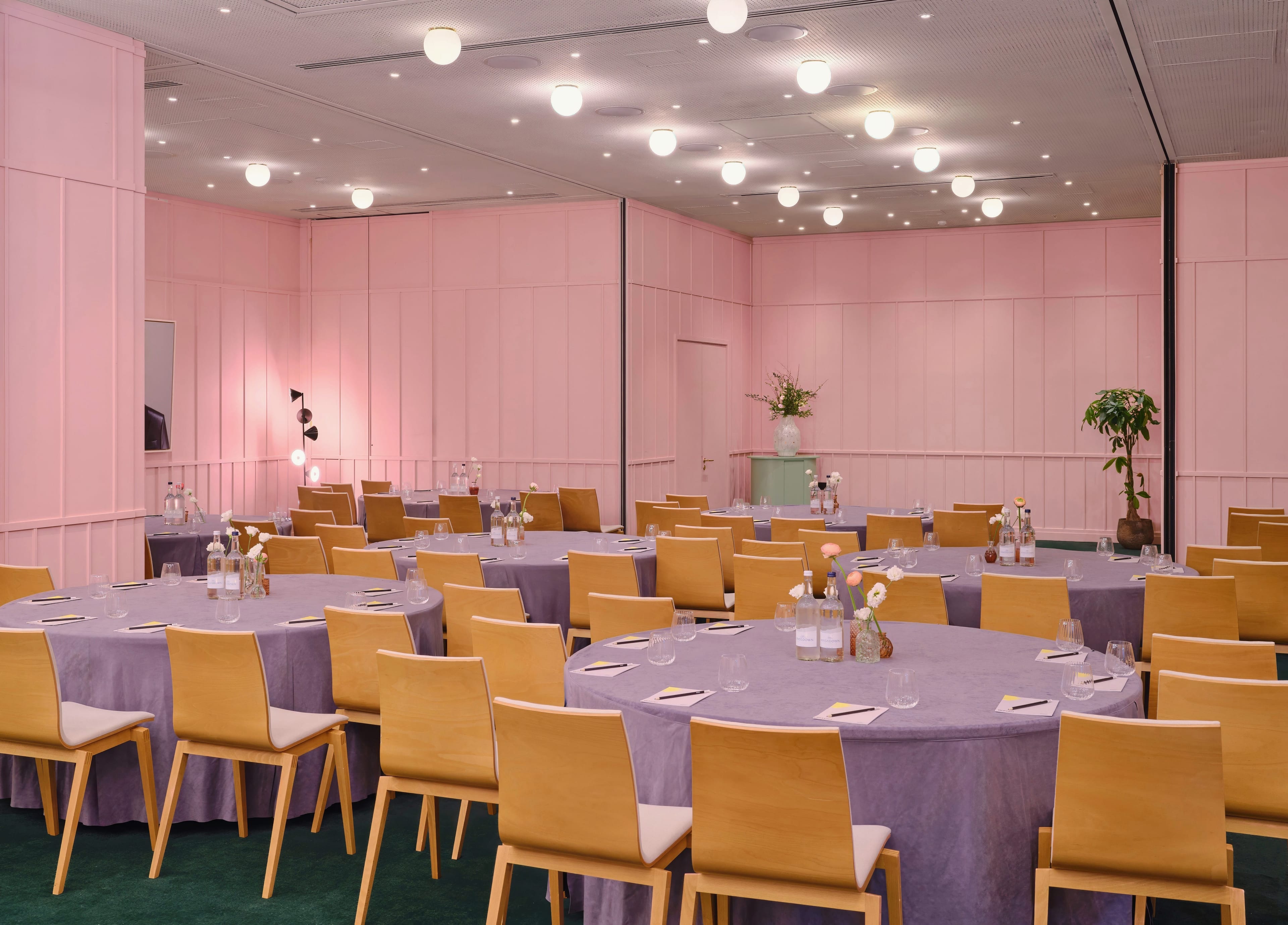 Photo of Art’otel London Battersea, Perola Bar