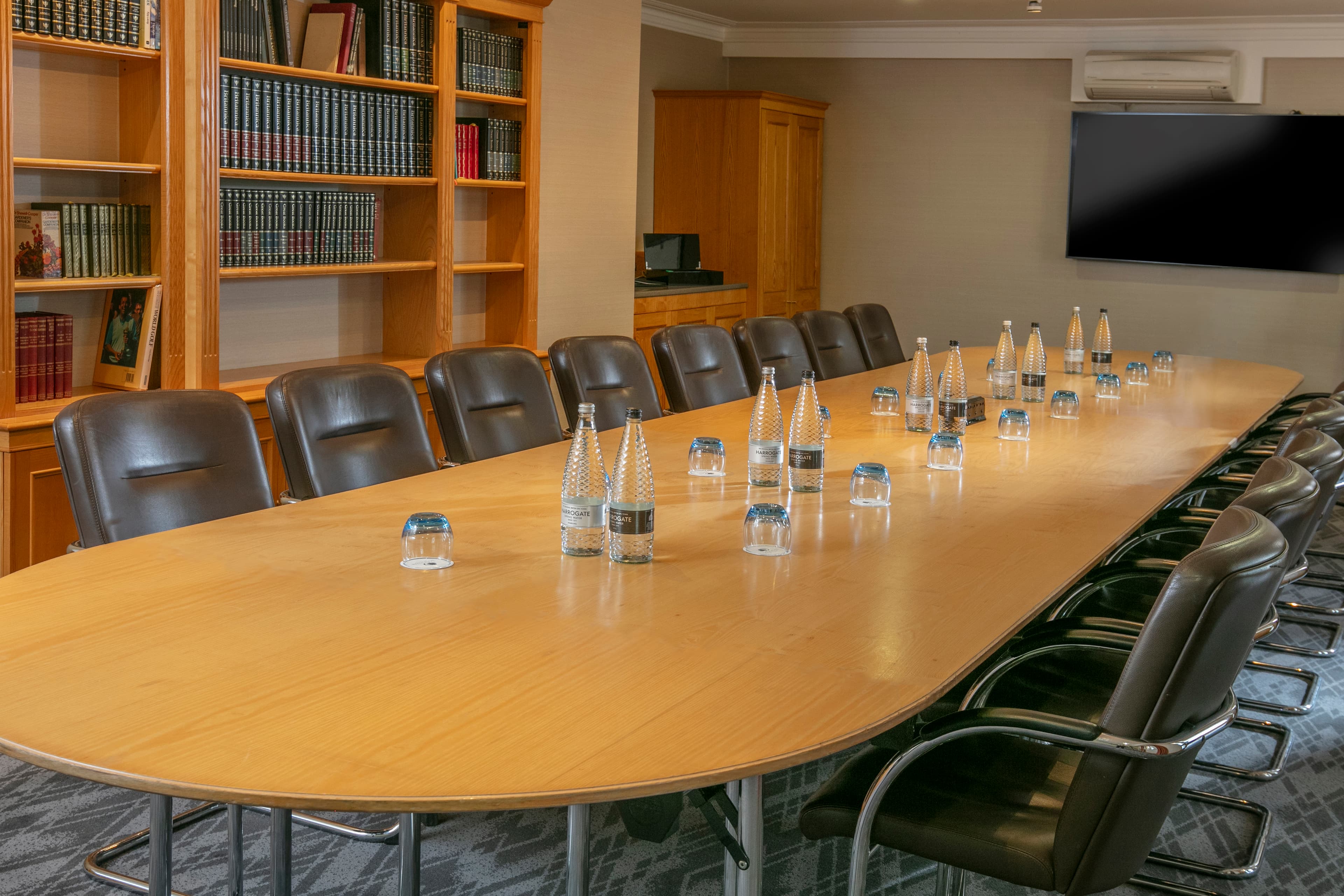 The Library, Oxford Belfry Hotel photo #1