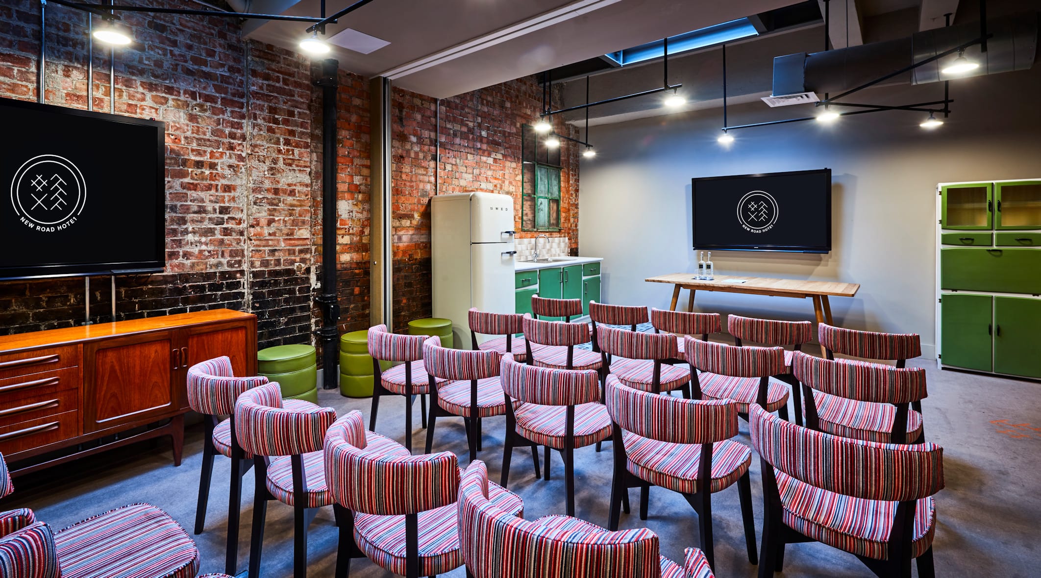 Photo of New Road Hotel, Kitchen & Lounge