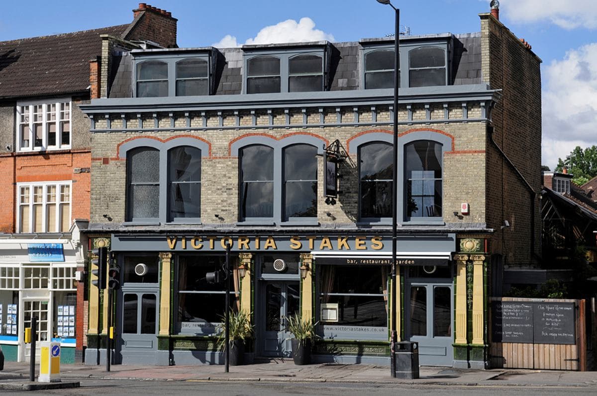 The Bar, Victoria Stakes photo #2