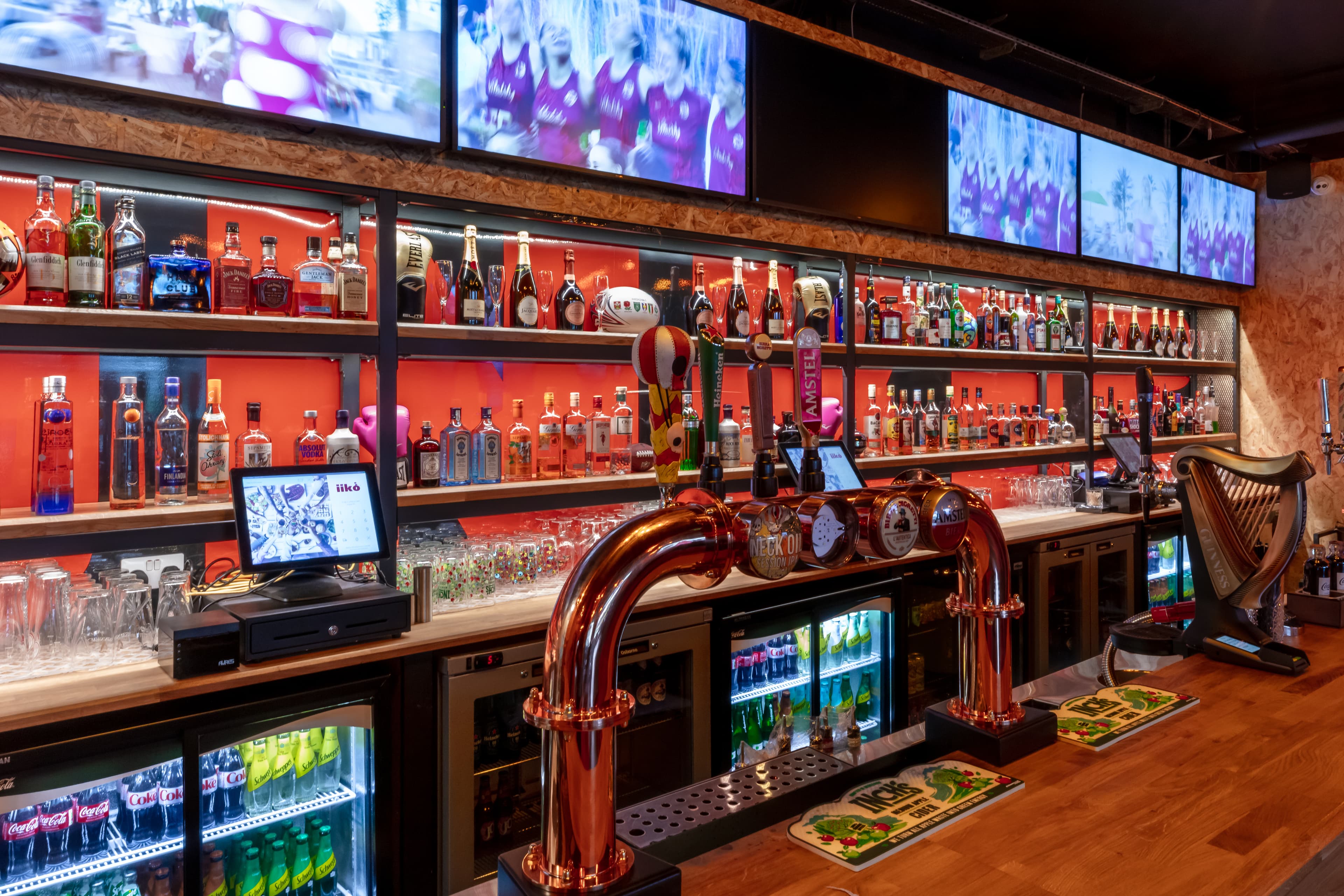 The Bunker Bar, BigShots Golf Northwick Park photo #4