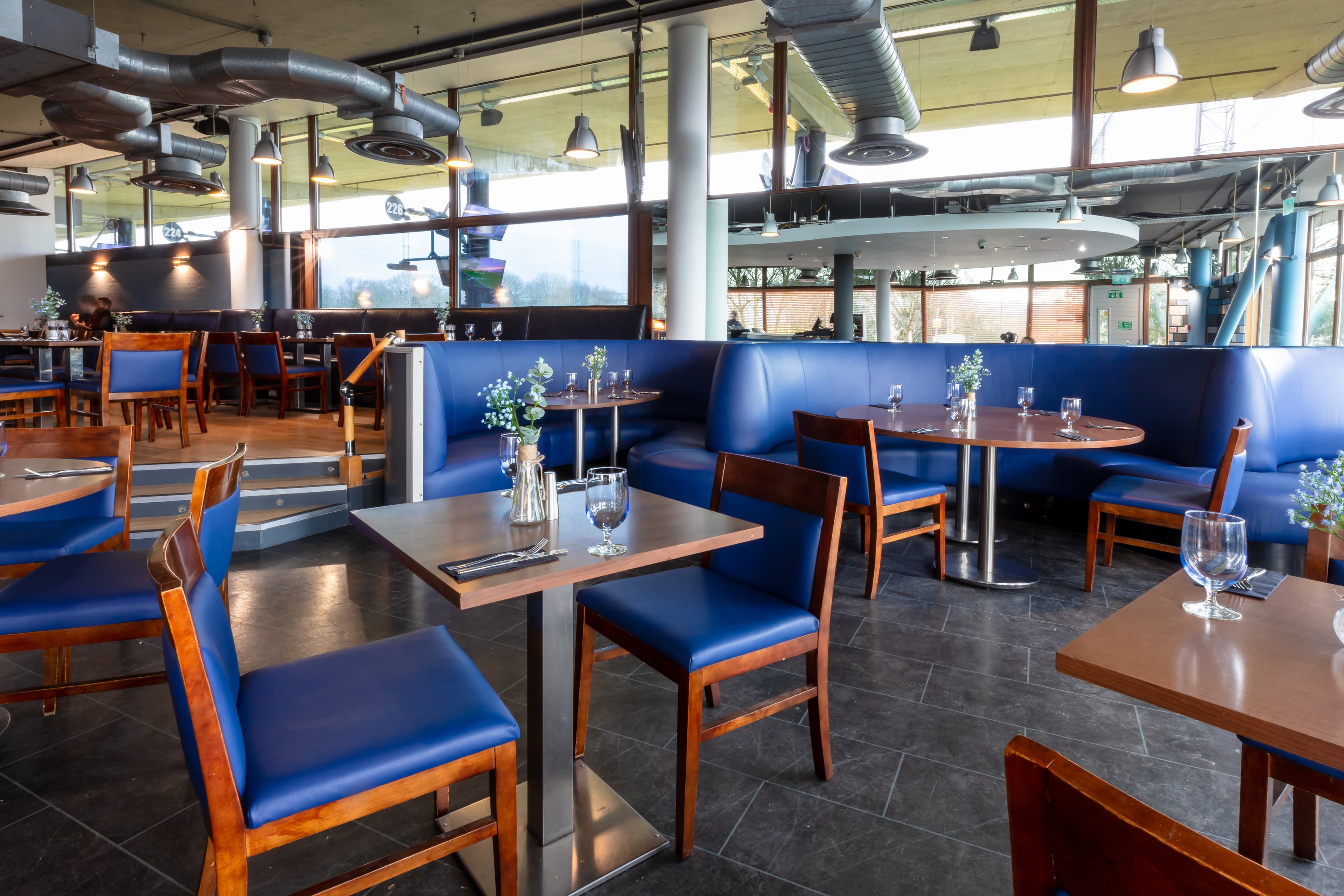 Blue Zenzer Restaurant, BigShots Golf Northwick Park photo #13