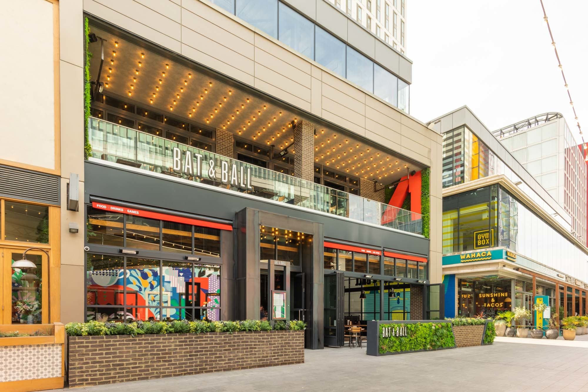 Player's Lounge, Bat & Ball photo #3