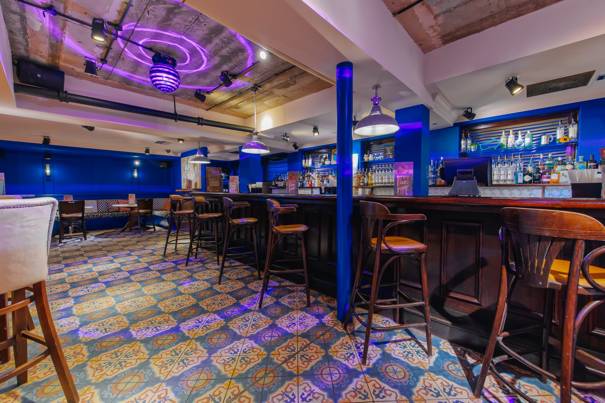 Stoli Lounge, Revolution Cambridge photo #2