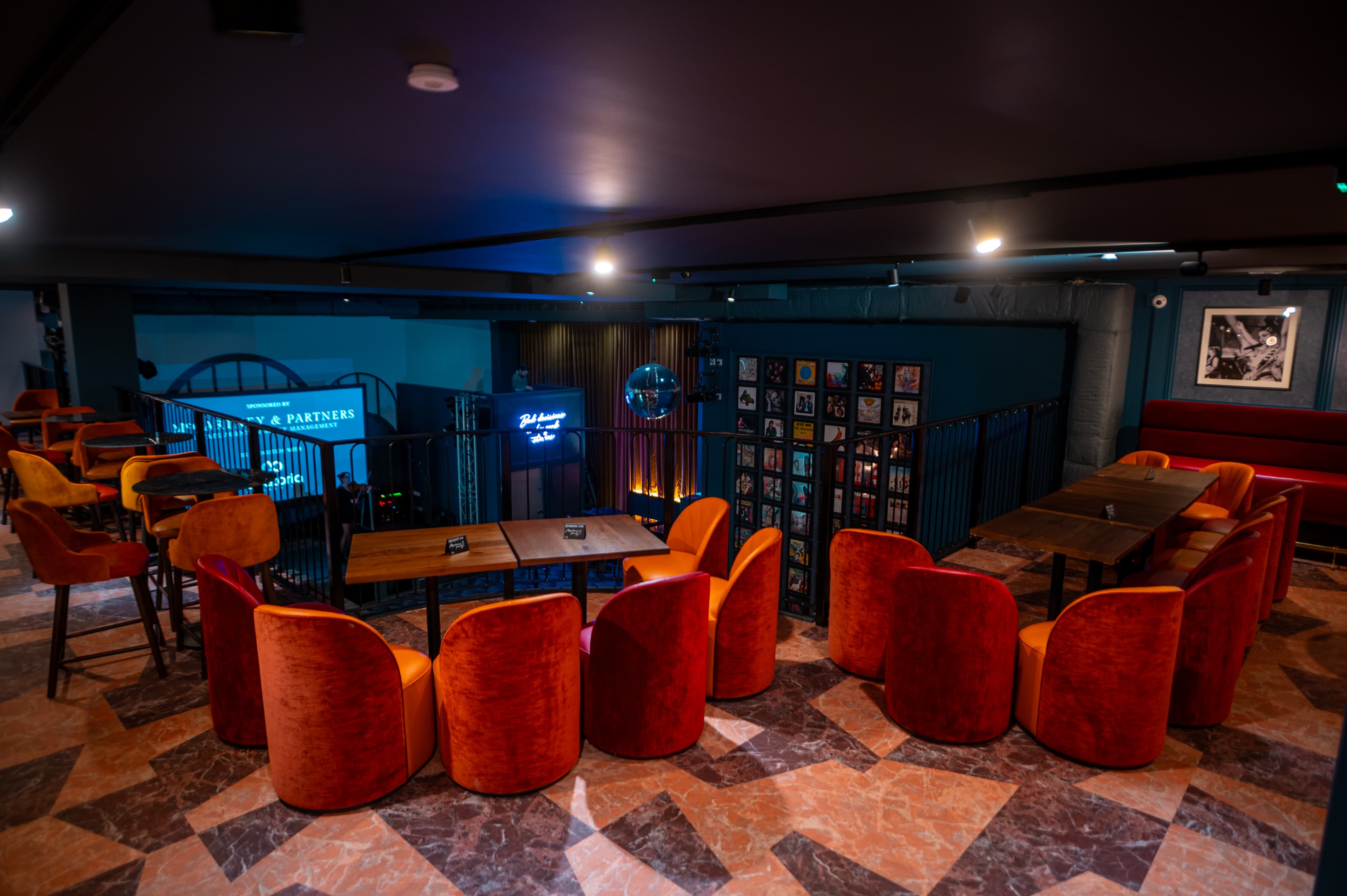 Full Venue Hire, Amazing Grace Canary Wharf photo #2